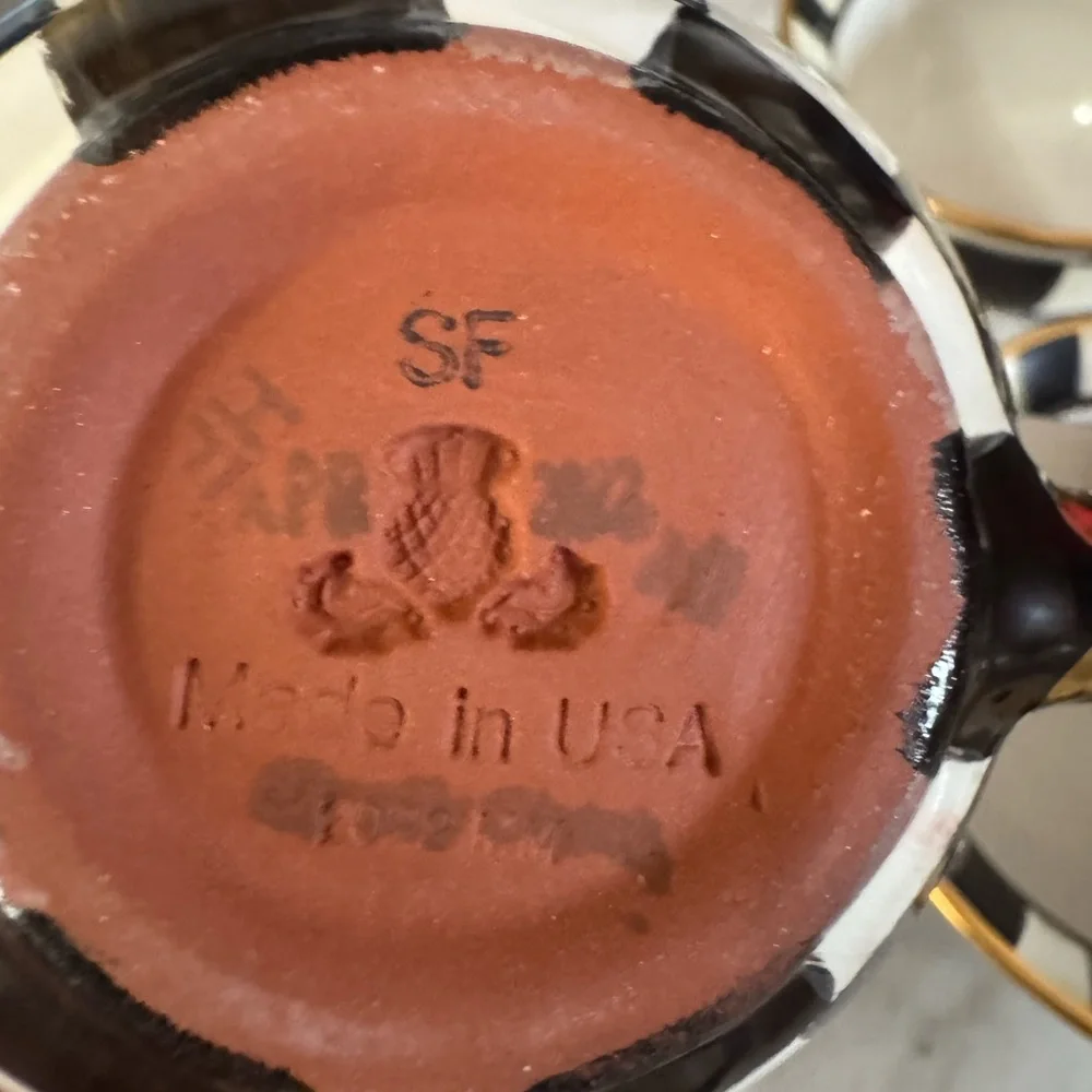 MacKenzie-Childs Courtly Check Tea cups with Gold Accents - Picture 8 of 9